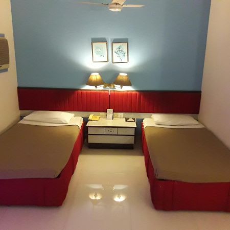 Hotel Bluehill Bhavnagar Zewnętrze zdjęcie