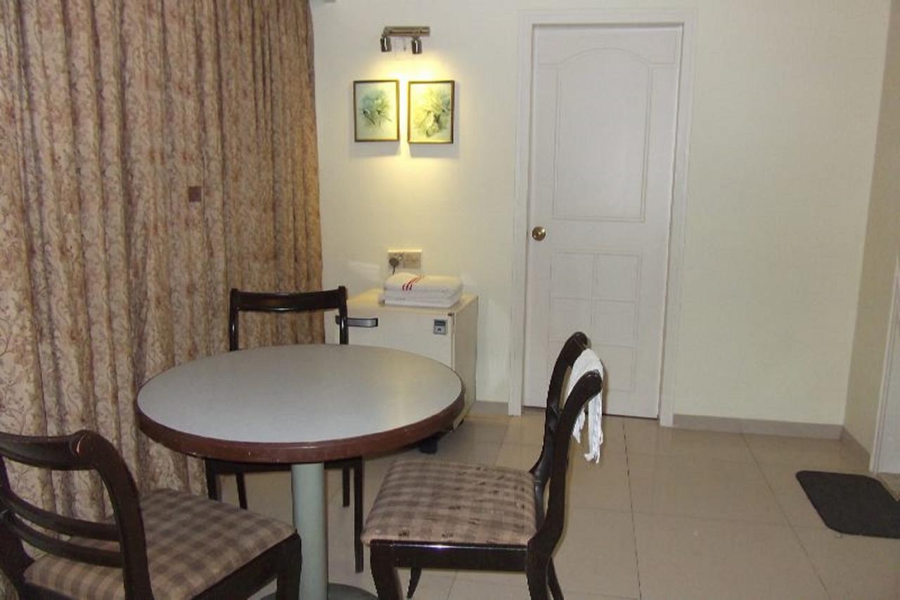 Hotel Bluehill Bhavnagar Zewnętrze zdjęcie