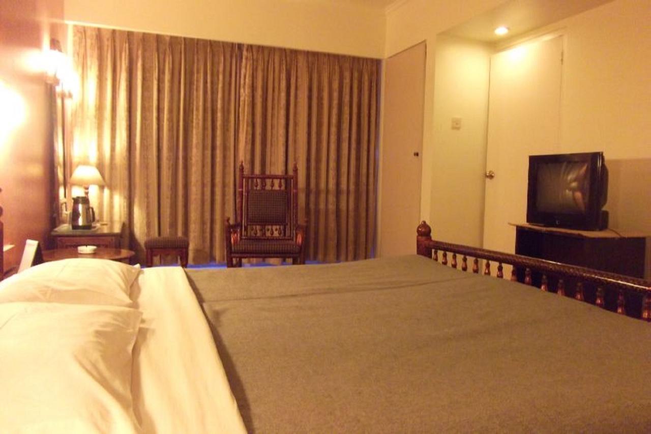 Hotel Bluehill Bhavnagar Zewnętrze zdjęcie