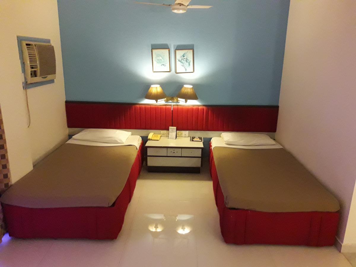 Hotel Bluehill Bhavnagar Zewnętrze zdjęcie