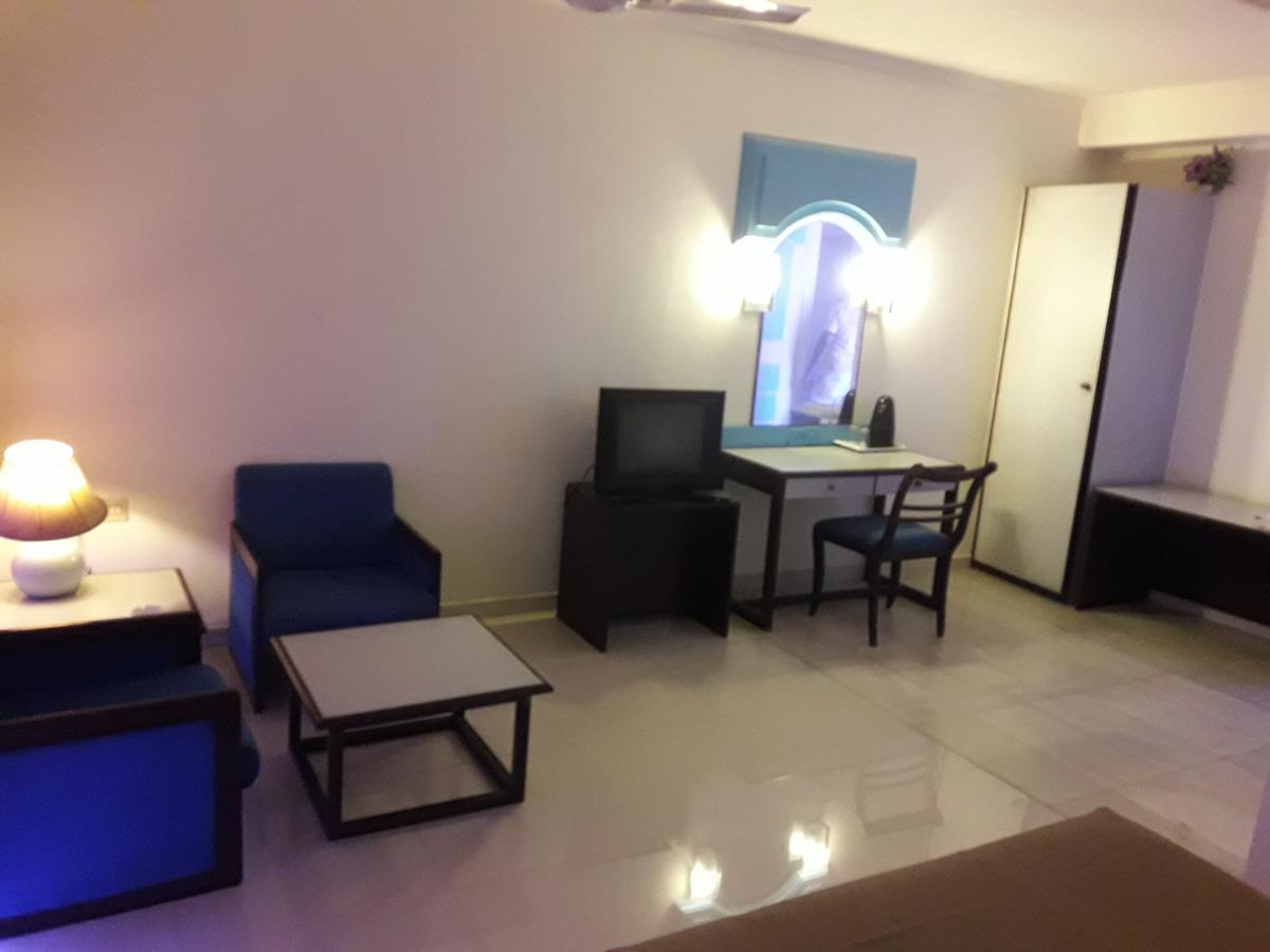 Hotel Bluehill Bhavnagar Zewnętrze zdjęcie