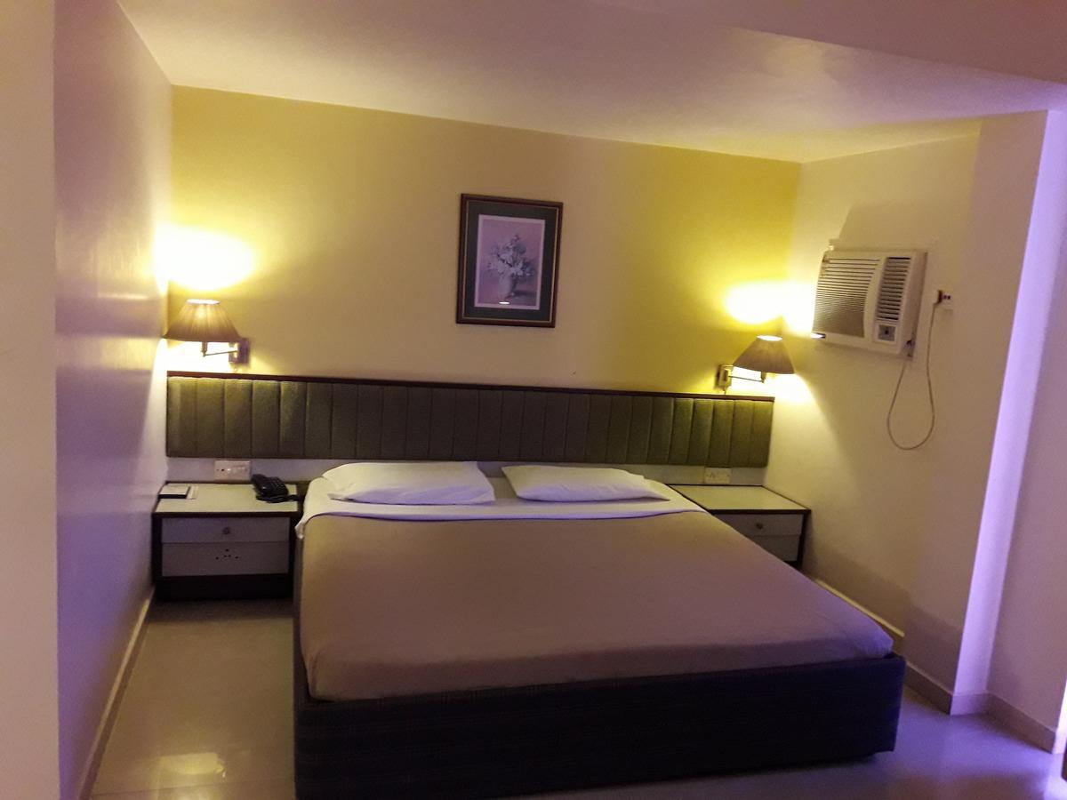 Hotel Bluehill Bhavnagar Zewnętrze zdjęcie